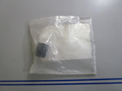 *NEW OEM* 0810 OMC Johnson Evinrude Bushing 334815 0334815