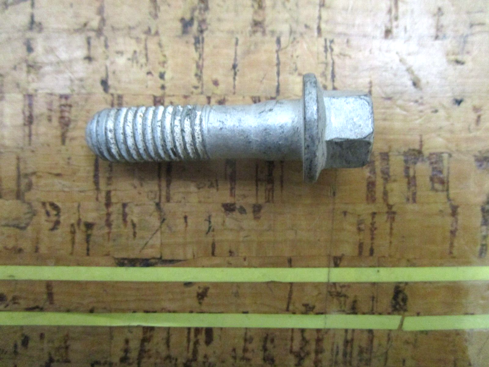 *NEW OEM* 0750 Volvo Penta BOLT 3856124