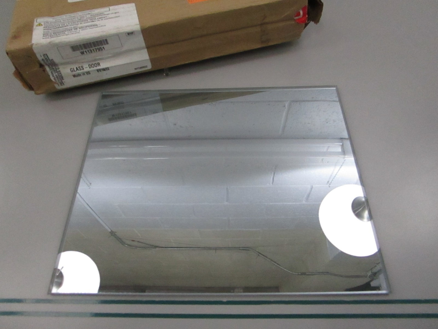 NEW OEM W11317951 Whirlpool Glass Door 0810