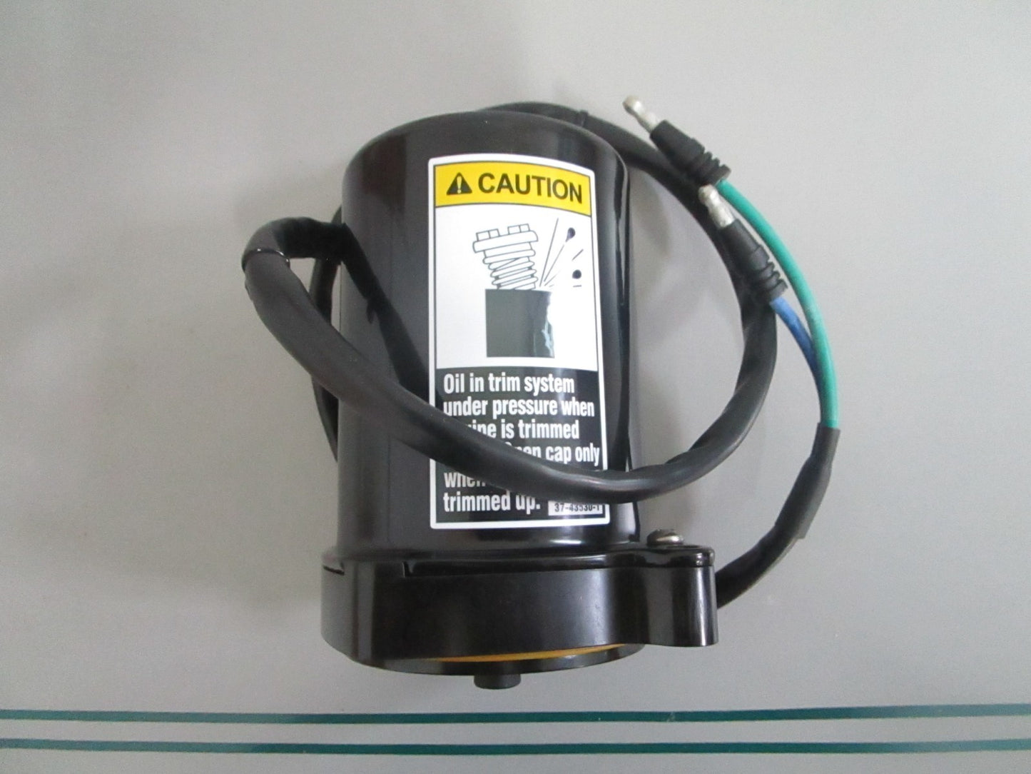 Mercury Marine 8M0060140 Motor Trim Pump Outboard Power Trim NEW OEM 0820
