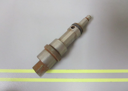 *NEW OEM* 0810 Mercury Quicksilver Distributor Shaft Assembly 393-1541A2