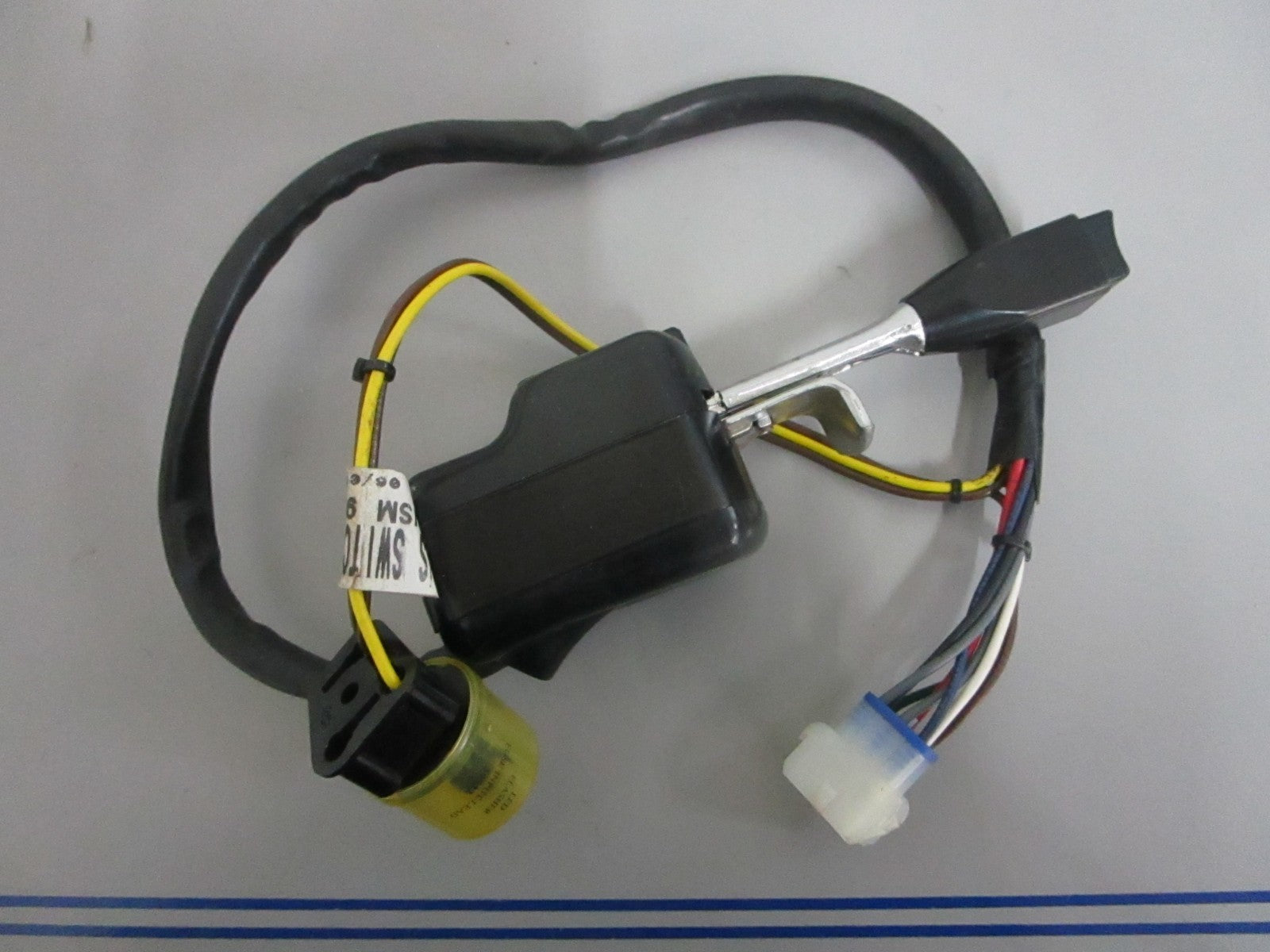 NEW VSM920 Universal Turn Signal Switch 0820