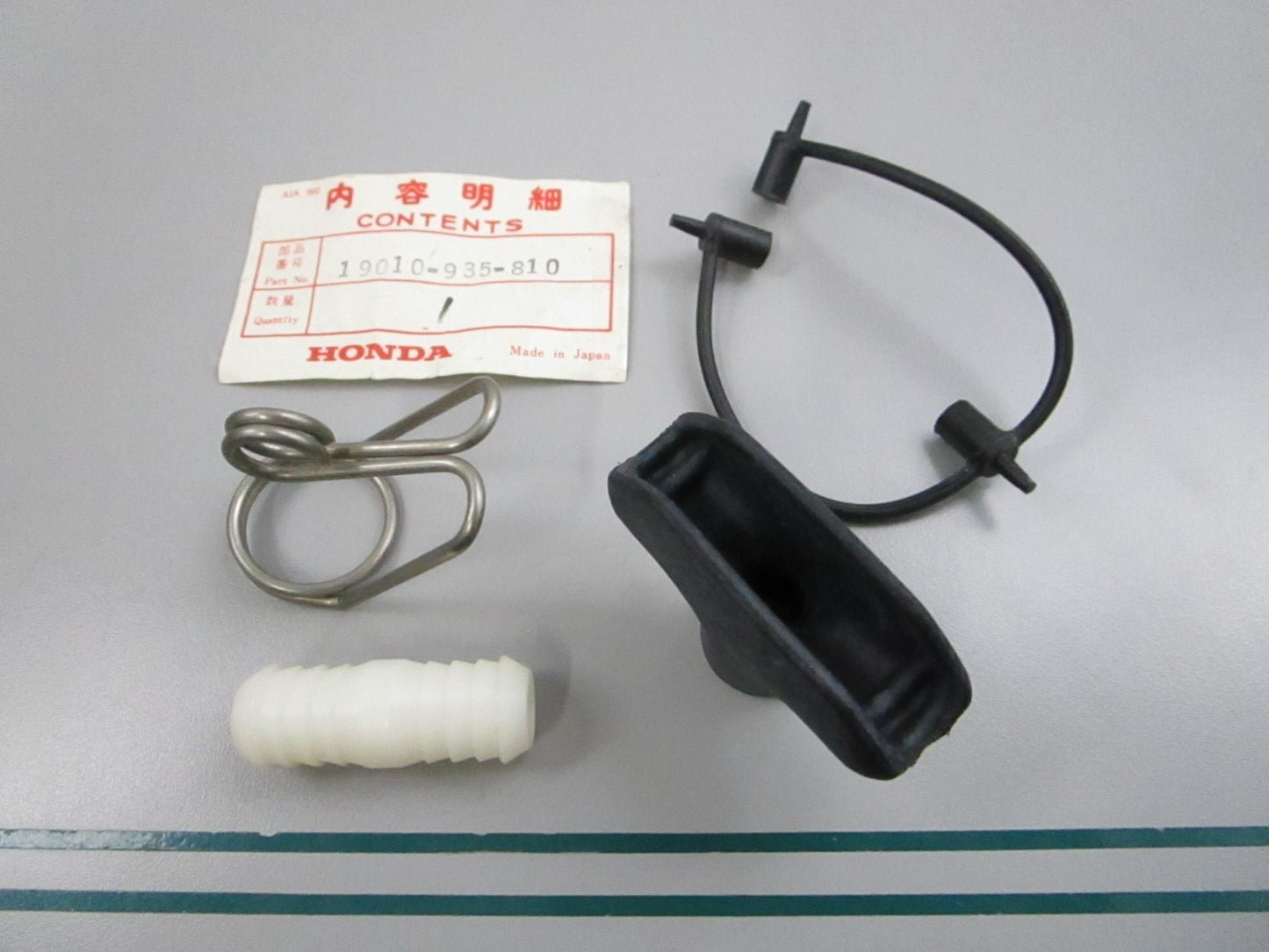 NEW OEM 19010-935-810 Honda Water Mouth Set 0810