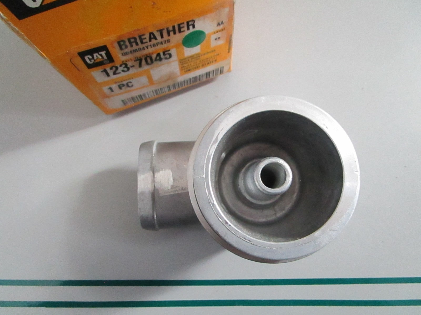 NEW OEM 123-7045 CAT Breather 0820