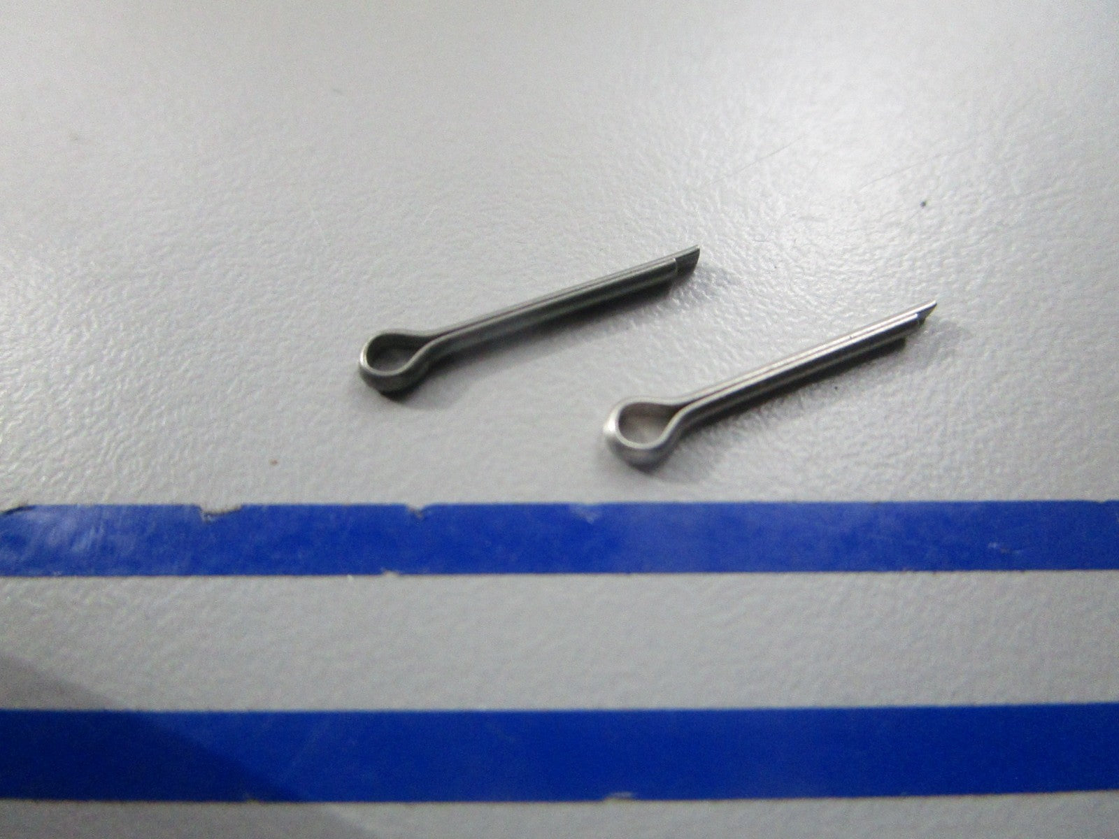 NEW OEM (LOT OF 2) 303049 0303049 OMC Johnson Evinrude Cotter Pin 0810