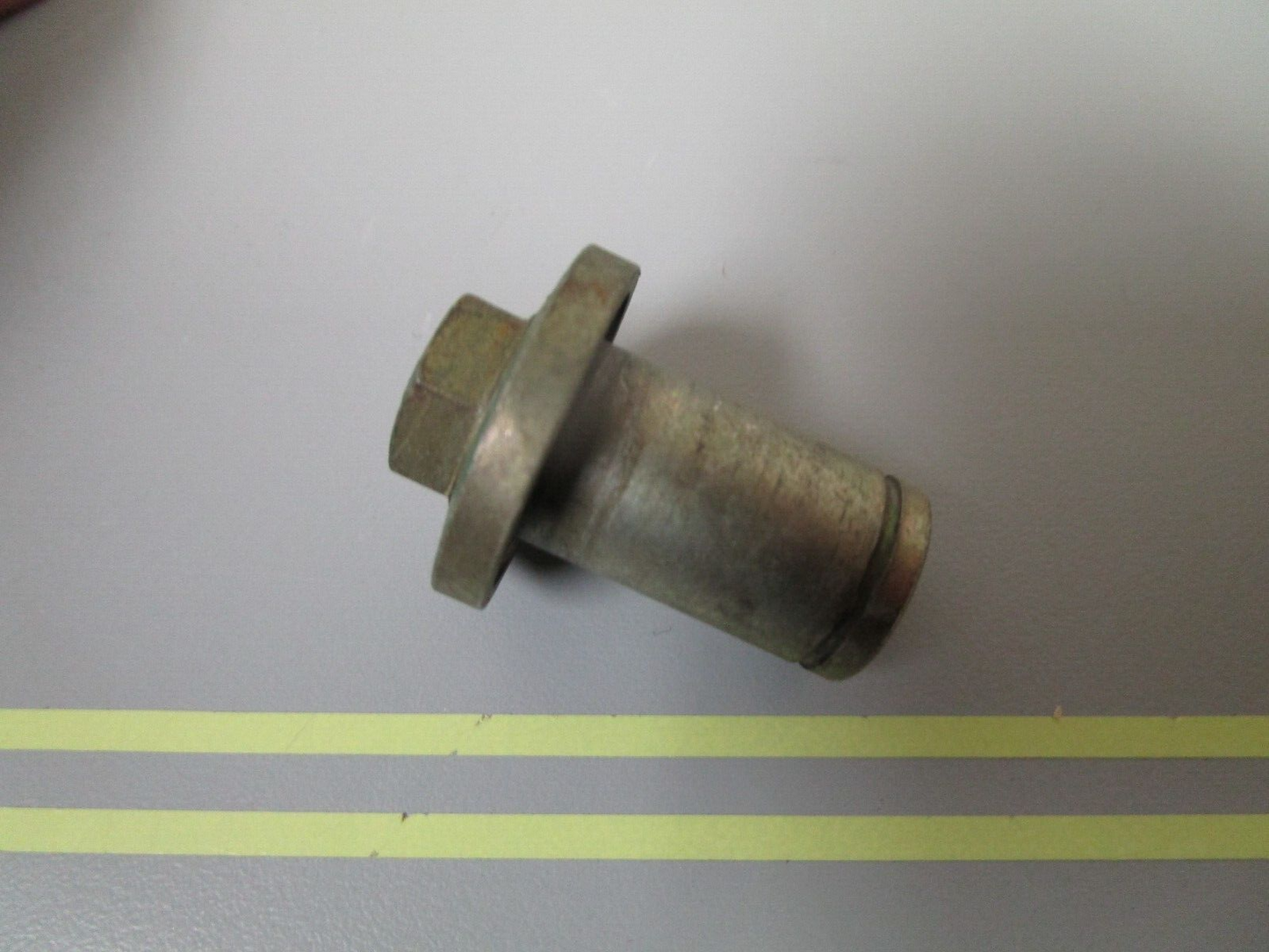 *NEW OEM* 0720 Volvo Penta MD40 TMD40 TAMD40 TAMD30 AQ TD MD Valve Cover Cap Nut