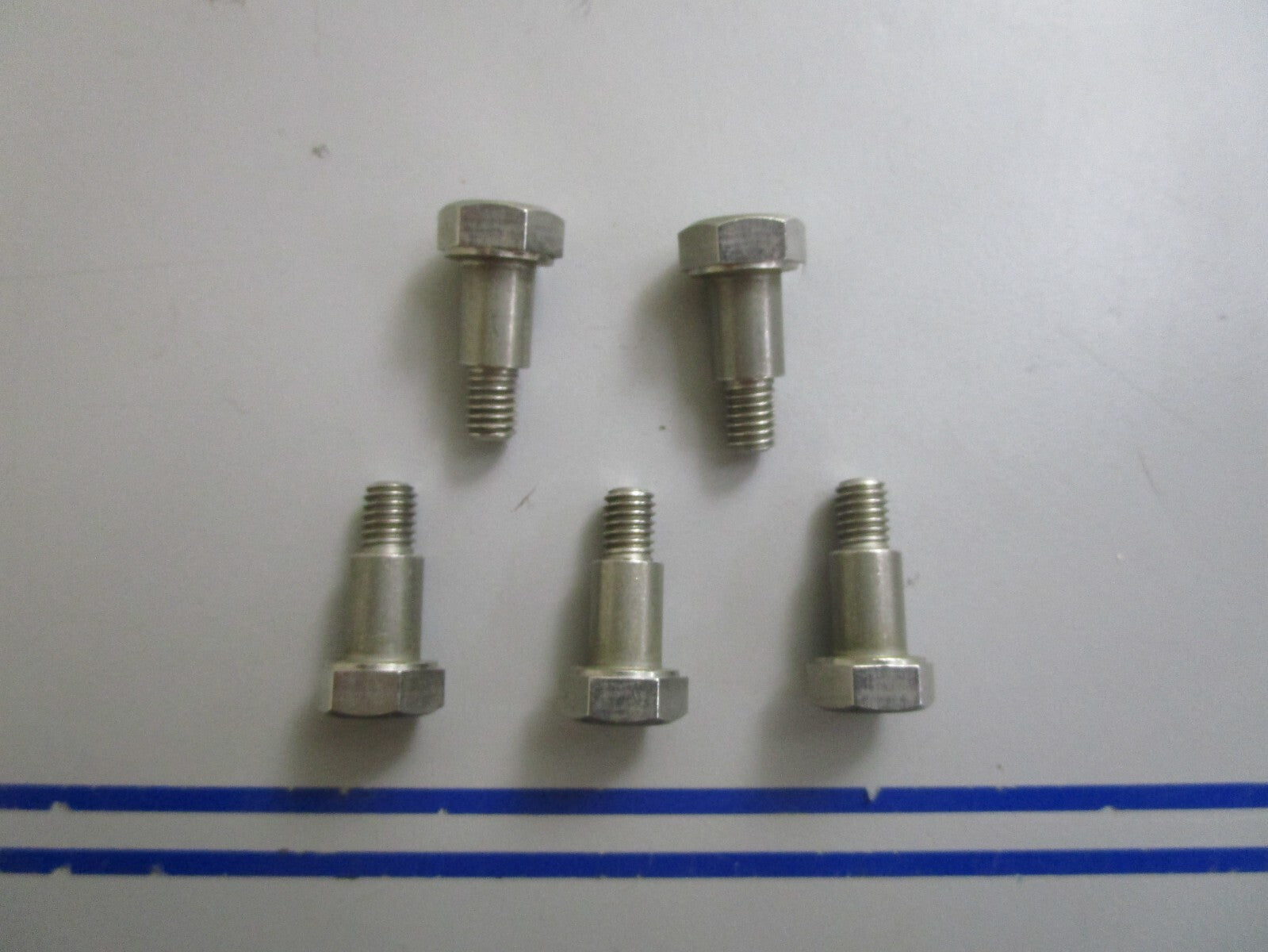 *NEW OEM* (LOT OF 5) 0810 Yamaha Bolt 90109-06M04-00