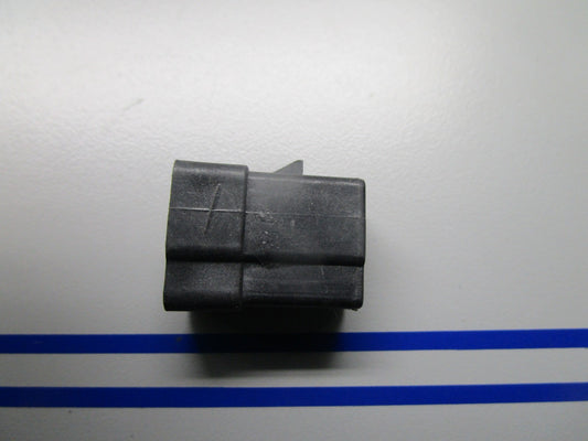*NEW OEM* 0720 OMC Johnson Evinrude Connector 511850 0511850