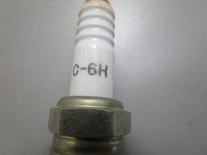 *NEW OEM* 0810 Honda Spark Plug 98056-56711