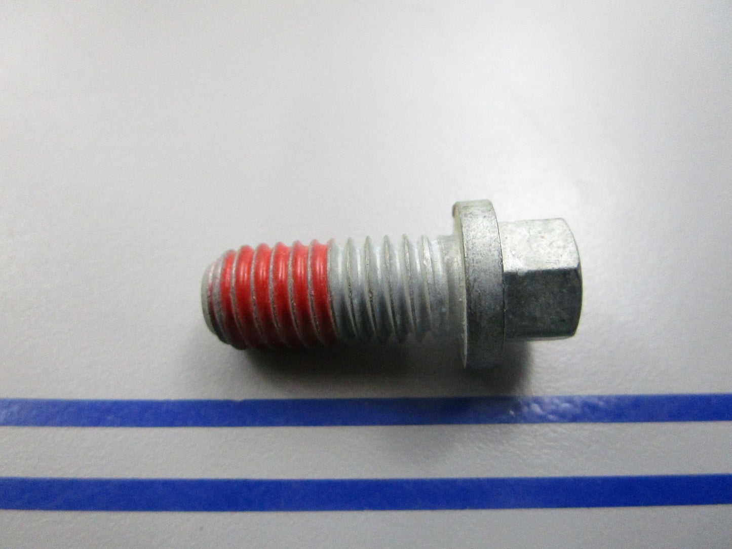 NEW OEM 313715 0313715 OMC Johnson Evinrude Trim Tab Screw 0810