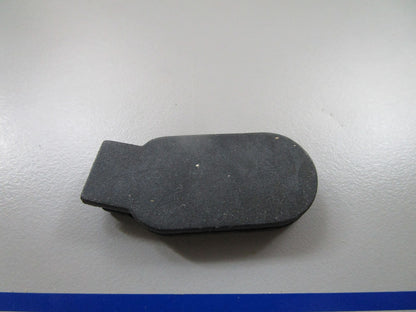 *NEW OEM* 0770 OMC Johnson Evinrude Grommet 335322 0335322