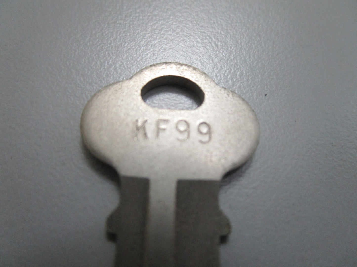 *NEW OEM* 0810 OMC Johnson Evinrude Ignition Key KF99 501614 0501614