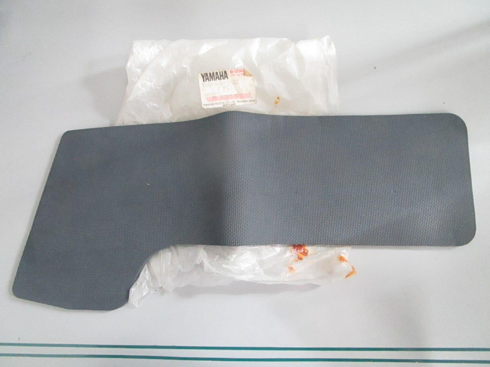 NEW OEM EU0-63581-22-00 Yamaha Upper Mat 0820
