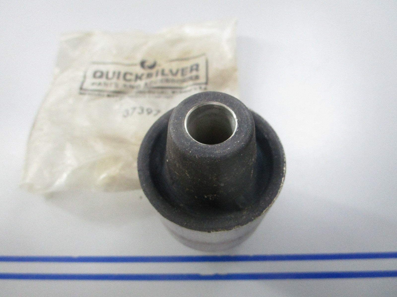 NEW OEM 37397 Mercury Quicksilver Motor Mount 0810