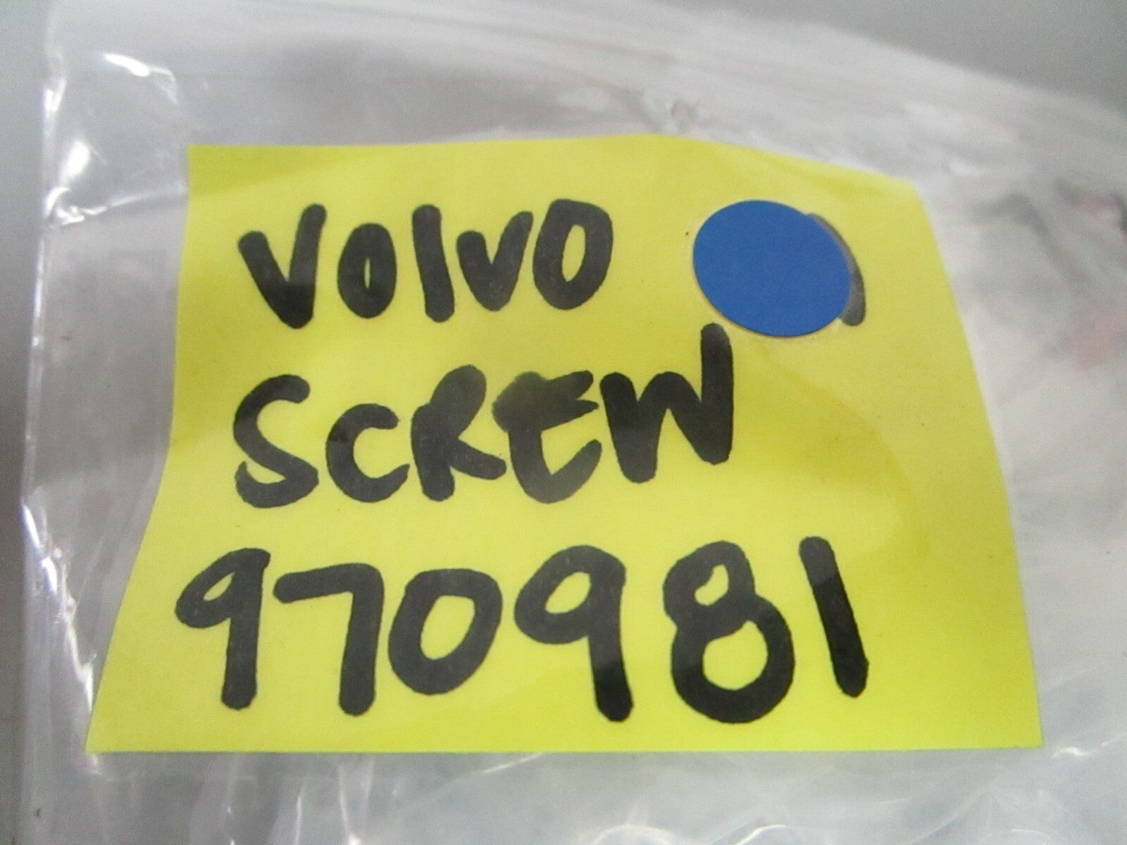 *NEW OEM* (LOT OF 4) 0810 Volvo Penta Screw 970981