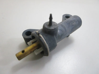 *NEW OEM* 0820 OMC Johnson Evinrude Primer Pump 398793 0398793