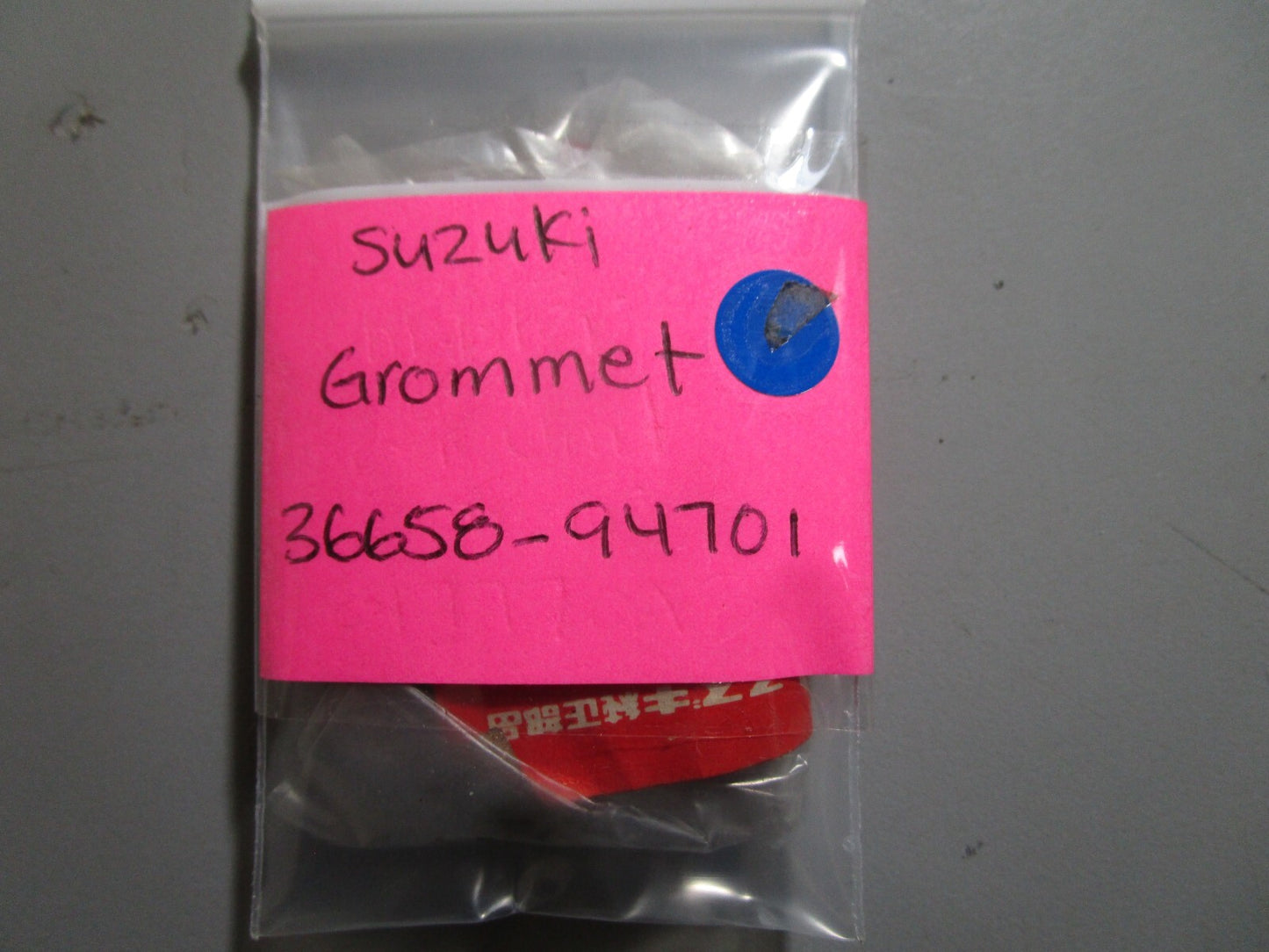 *NEW OEM* 0810 Suzuki Grommet 36658-94701