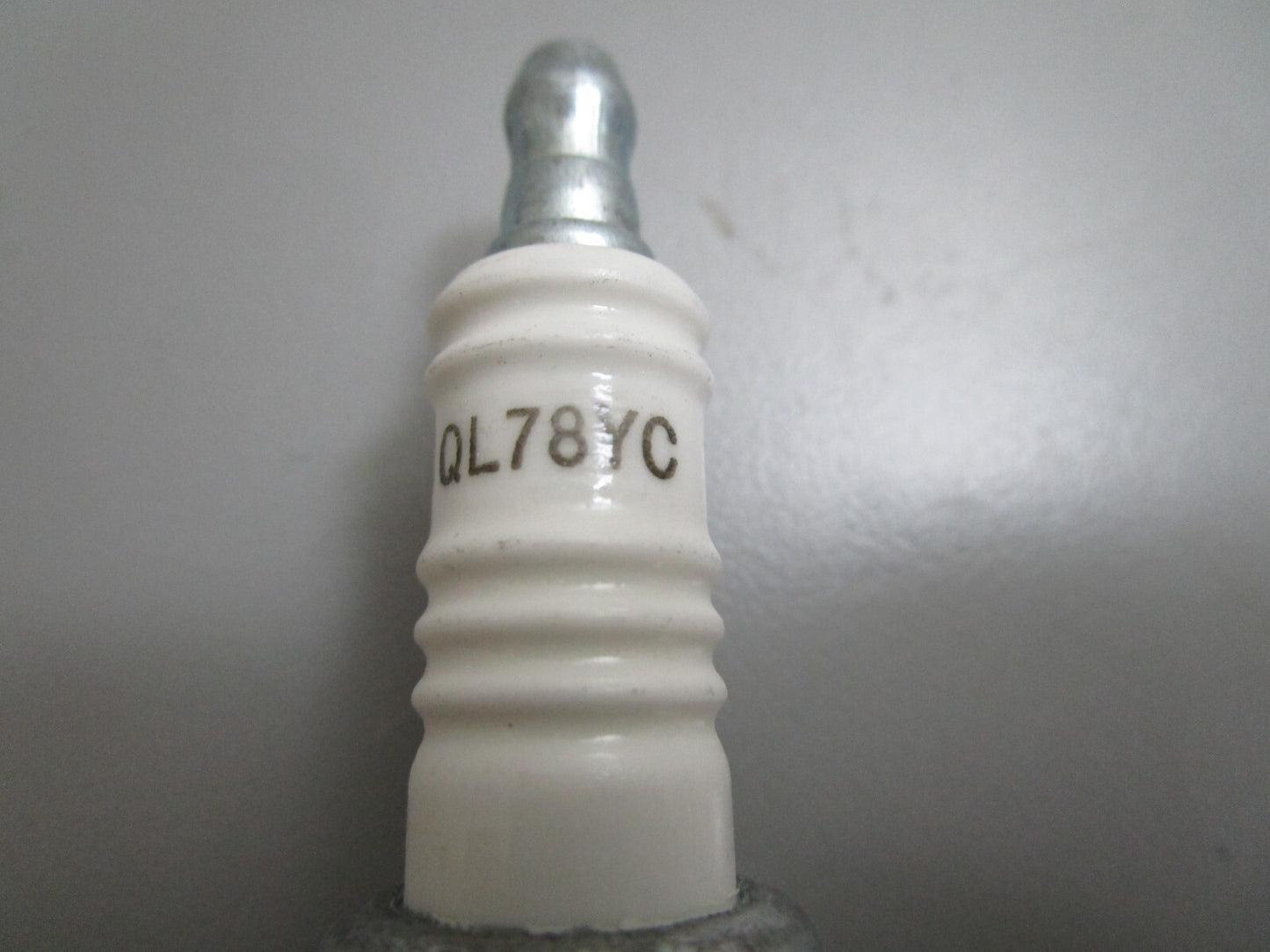 *NEW OEM* (LOT OF 4) 0720 Champion Spark Plug QL78YC