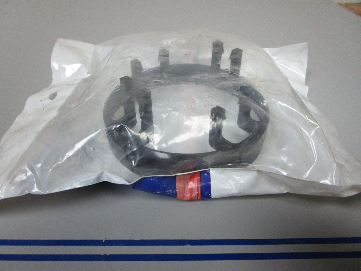 *NEW OEM* 0720 OMC Johnson Evinrude Shooter Weed Ring 126669 0126669
