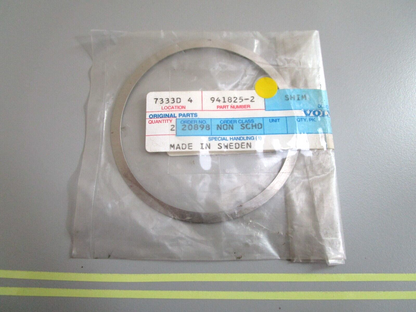 *NEW OEM* 0810 Volvo Penta Shim 941825-2