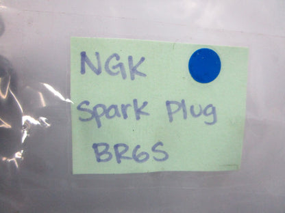 NEW (LOT OF 5) BR6S NGK Spark Plug 0810