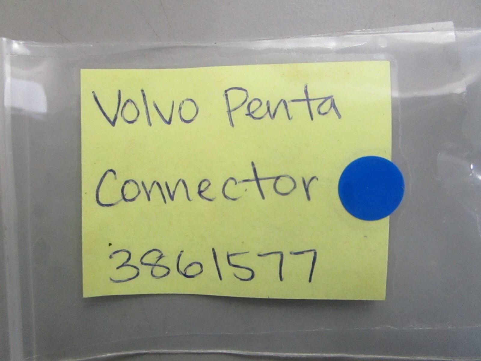 *NEW OEM* 0820 Volvo Penta Connector 3861577