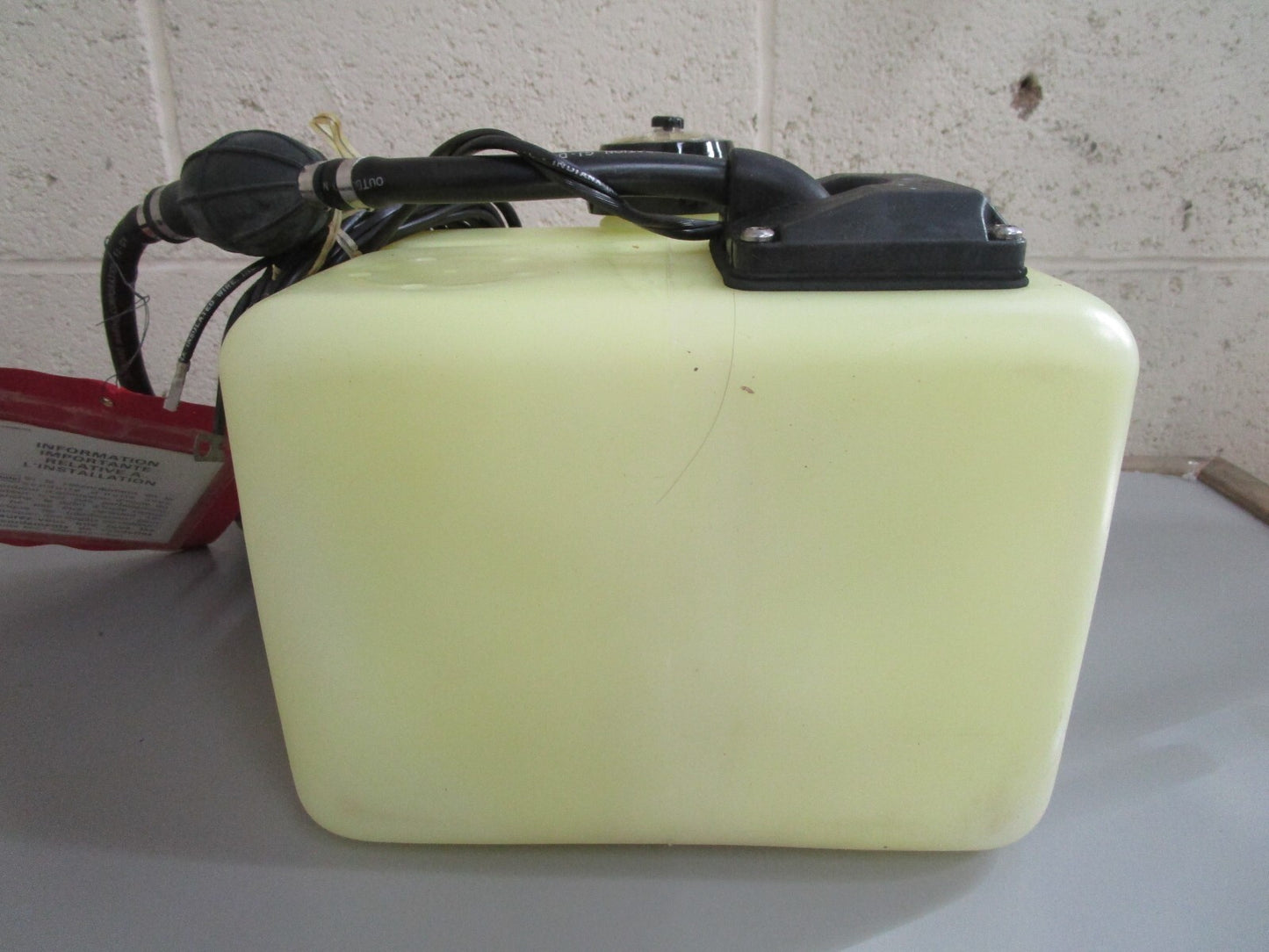*NEW OEM* 0820 OMC Johnson Evinrude VRO 1.8 Gallon Oil Tank Kit 174167 0174167