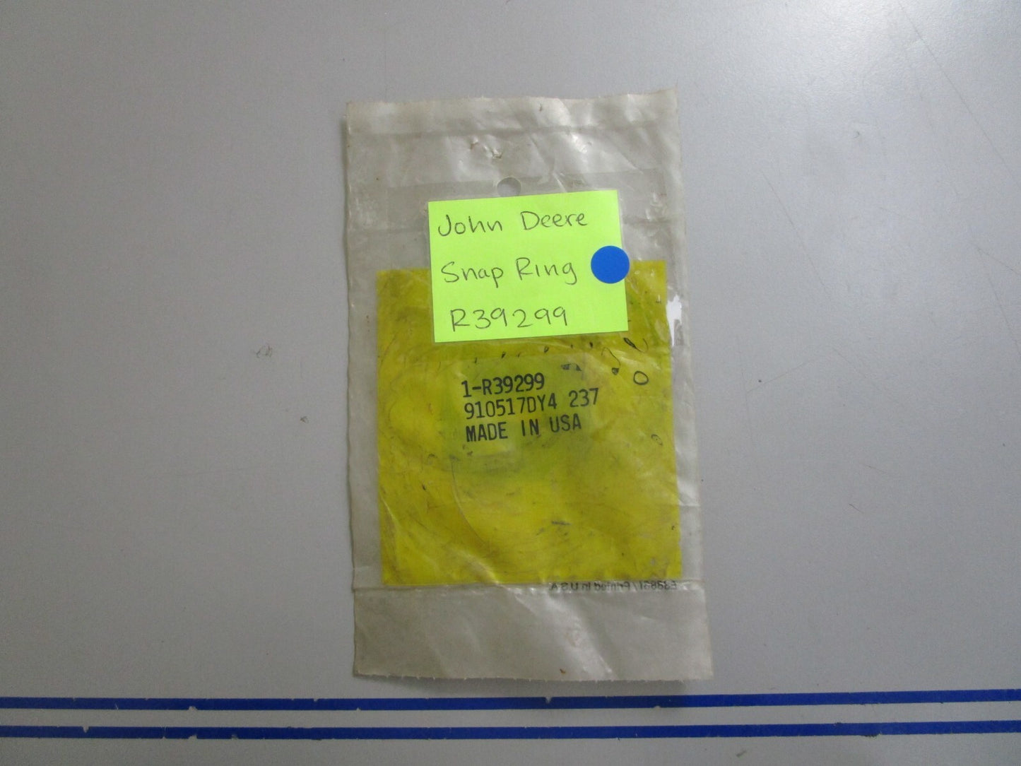 *NEW OEM* 0810 John Deere Snap Ring R39299