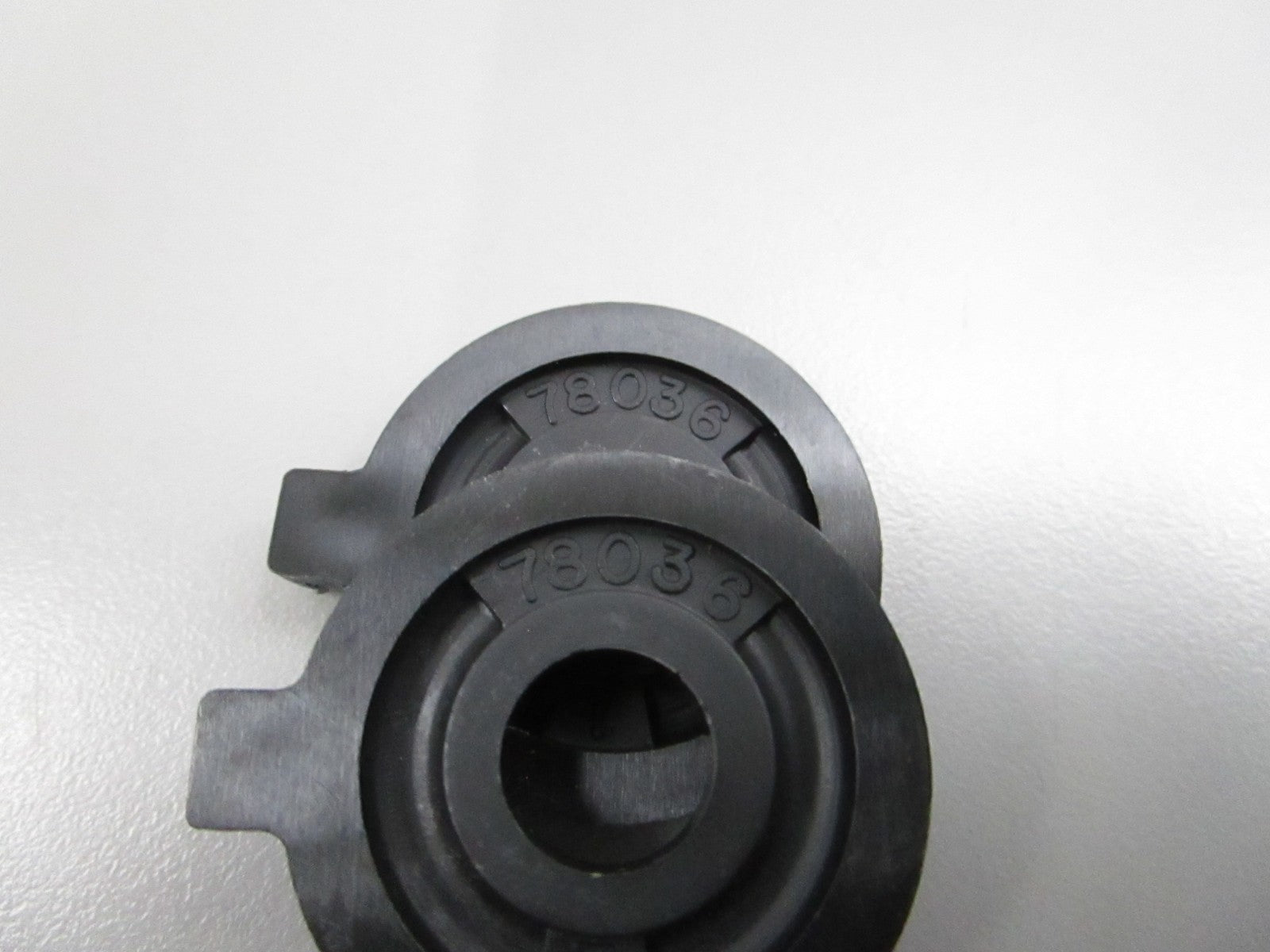 NEW OEM (LOT OF 2) 78036 Mercury Quicksilver Reverse Locking Base 0810