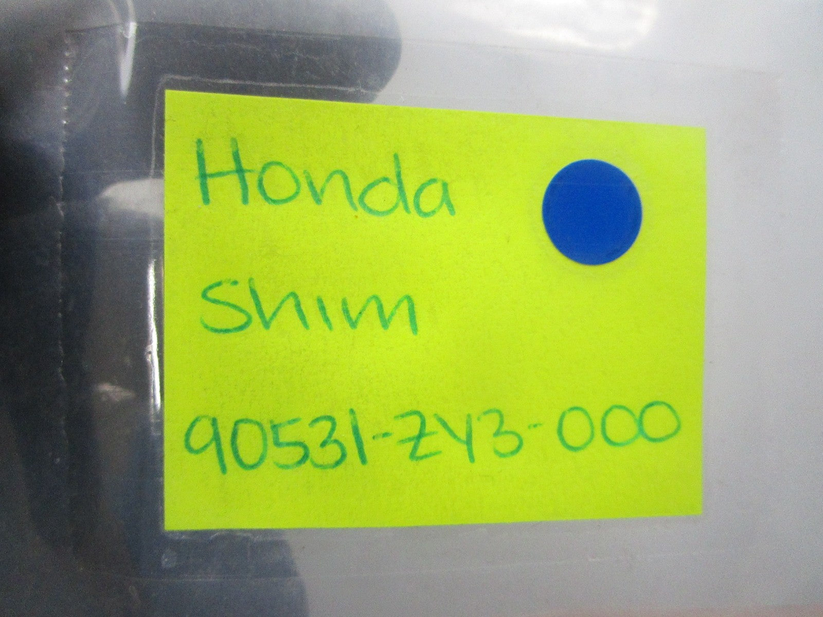 NEW OEM (LOT OF 2) 90531-ZY3-000 Honda Shim 0810