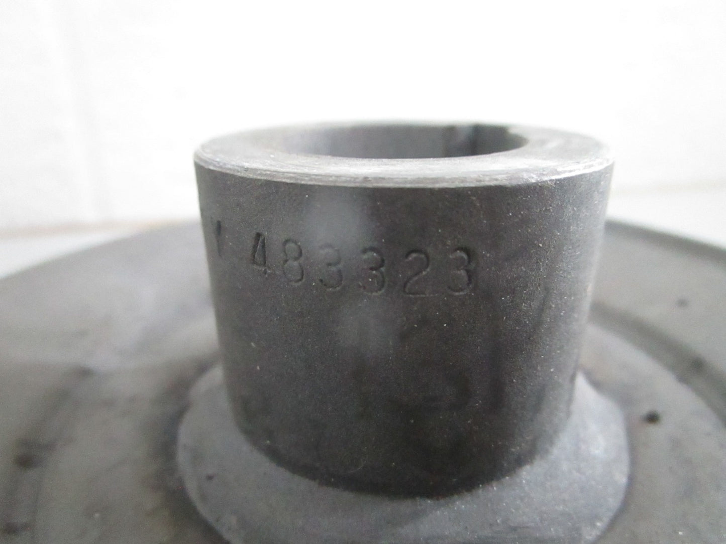NEW OEM Scag 483323 Pulley 0820
