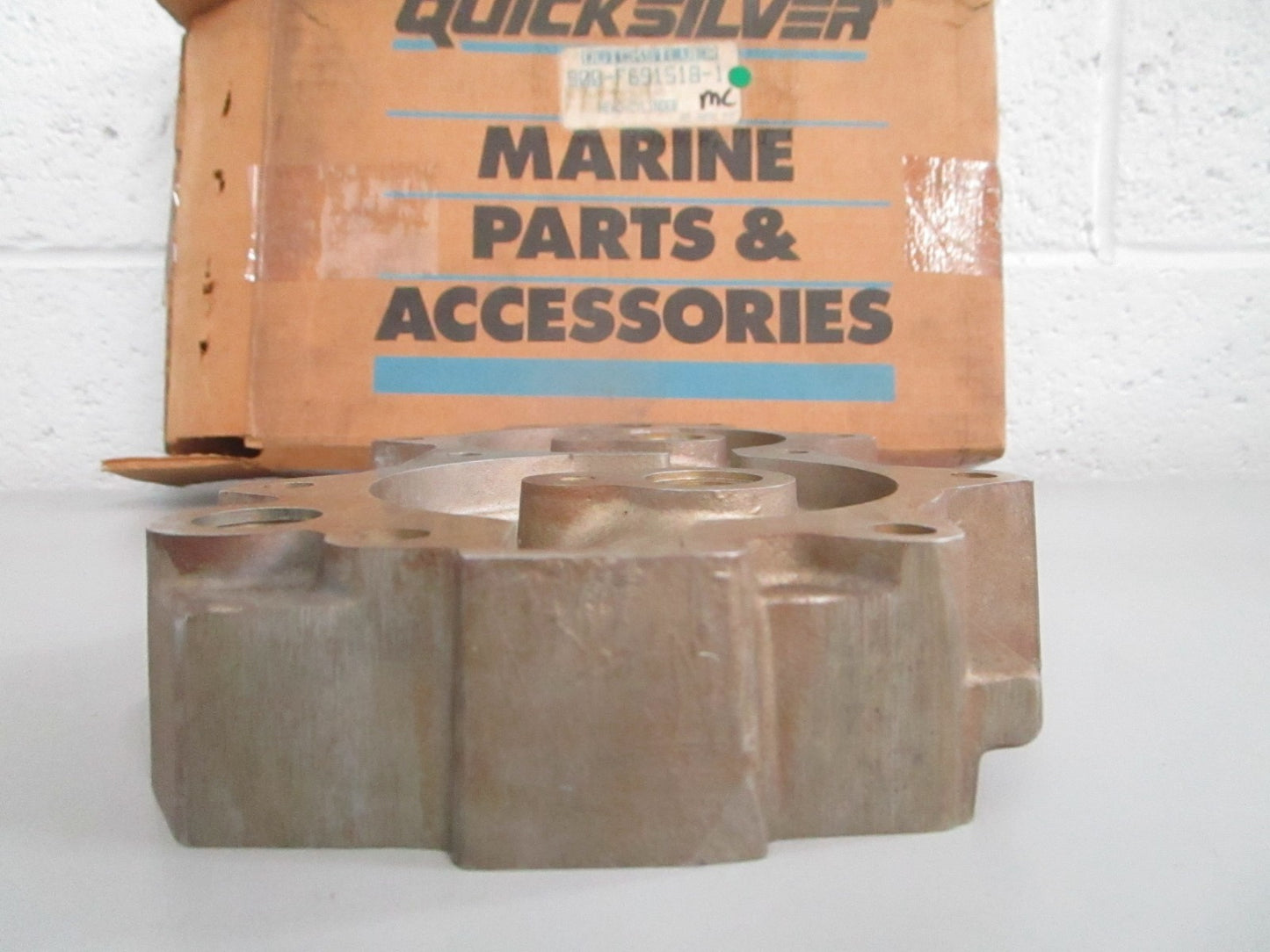 NEW OEM 900-F691518-1 Mercury Quicksilver Cylinder Head 0820