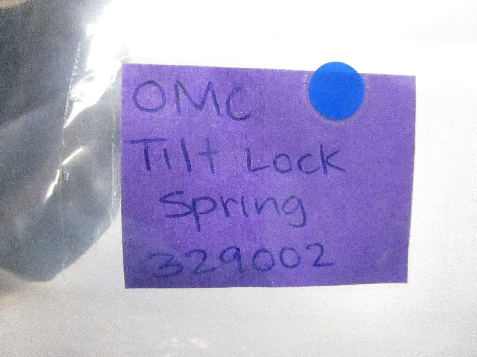 NEW OEM 329002 0329002 OMC Johnson Evinrude Tilt Lock Spring 0810