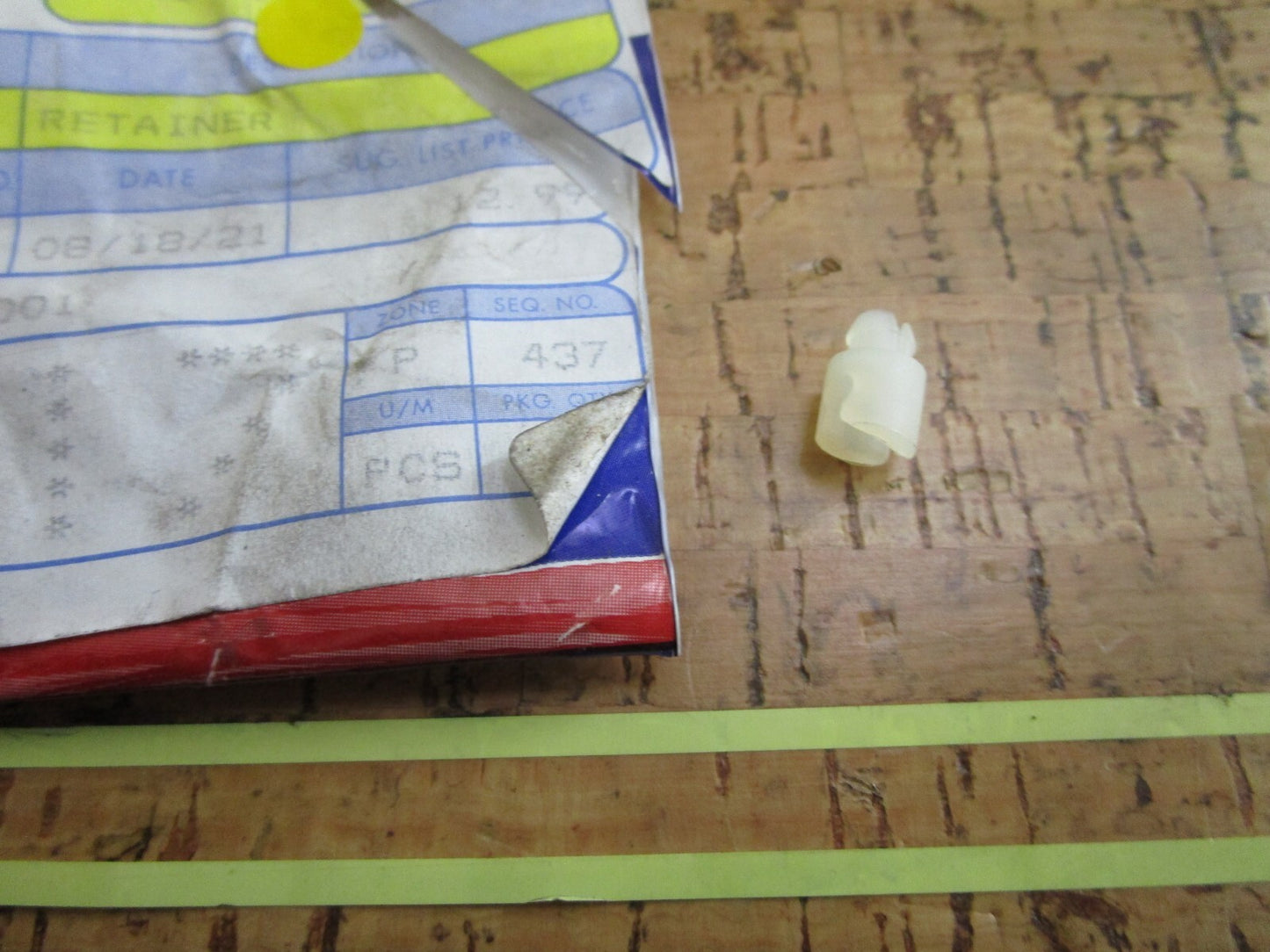 *NEW OEM* 0810 OMC Johnson Evinrude Retainer 313329 0313329