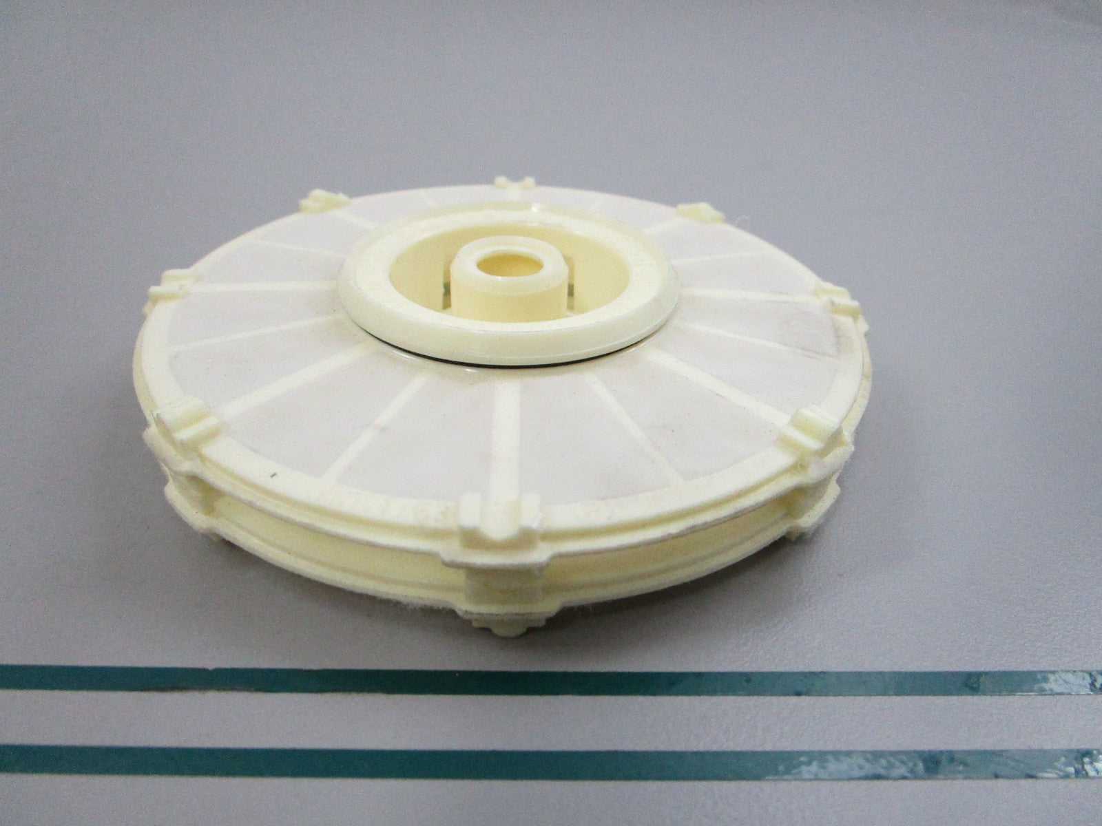 NEW OEM 0001847725 Mercedes-Benz Oil Filter Screen 0810