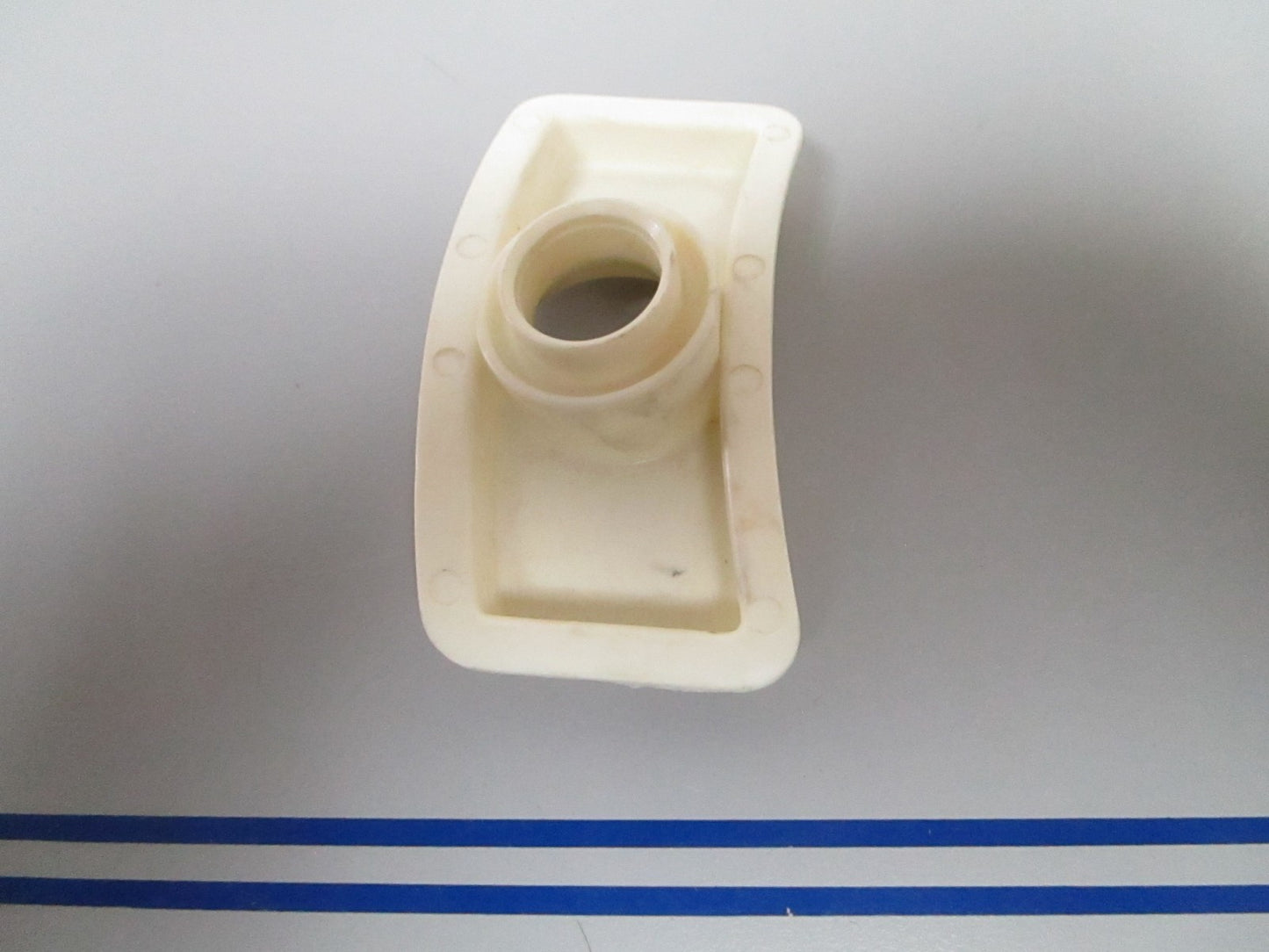 NEW OEM 319714 0319714 OMC Johnson Evinrude Support Plate 0720