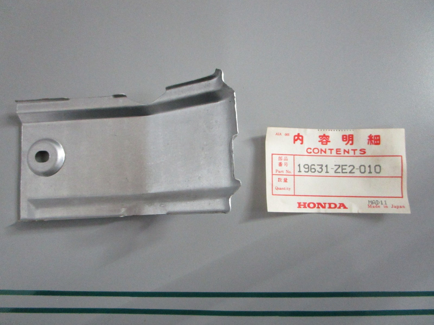 NEW OEM 19631-ZE2-010 Honda Shroud 0820