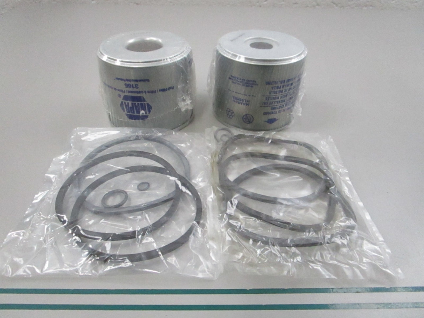 NEW (LOT OF 2) 3166 Napa Fuel Filter 0810