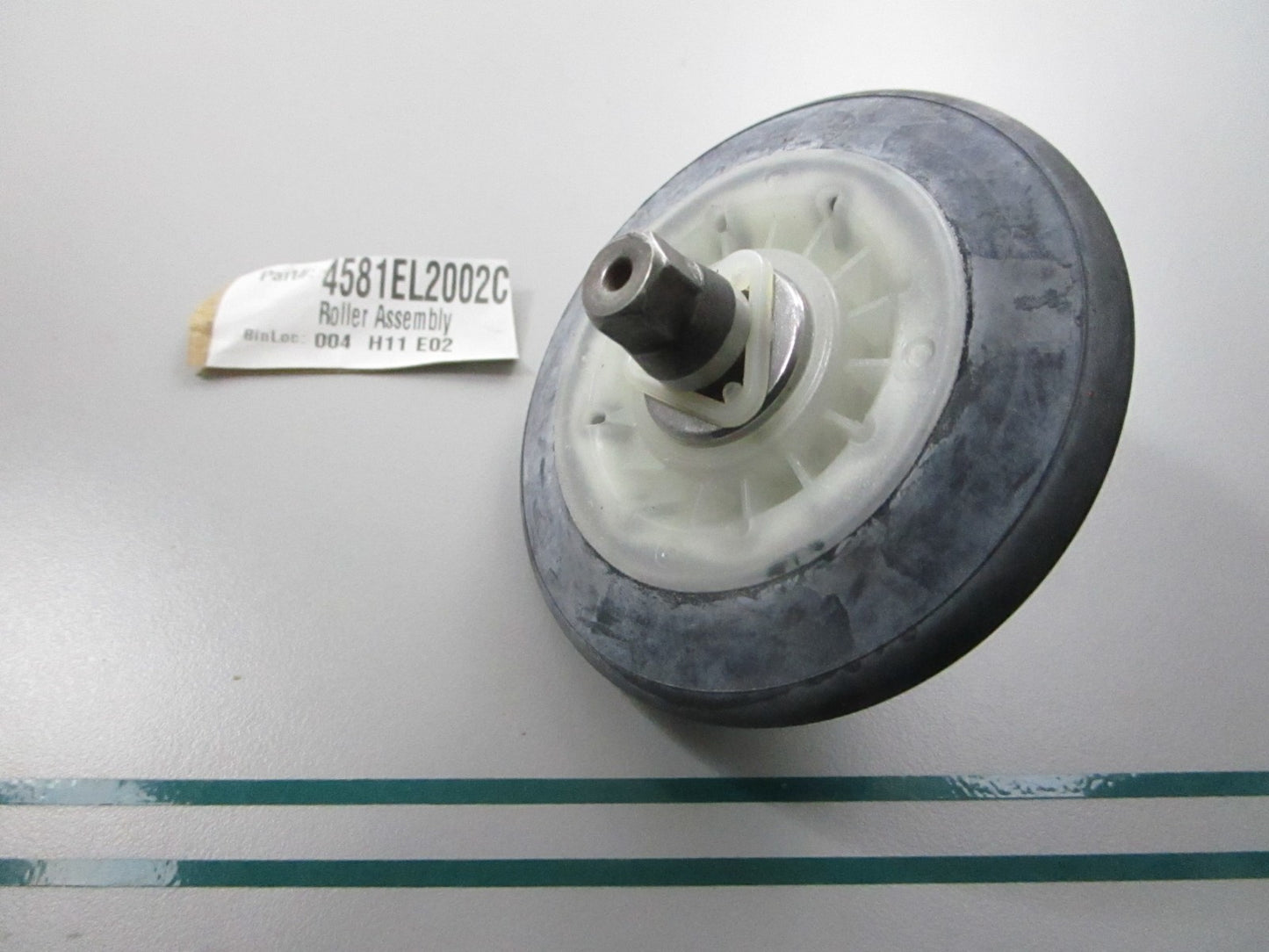 NEW OEM 4581EL2002C LG Roller Assembly 0810