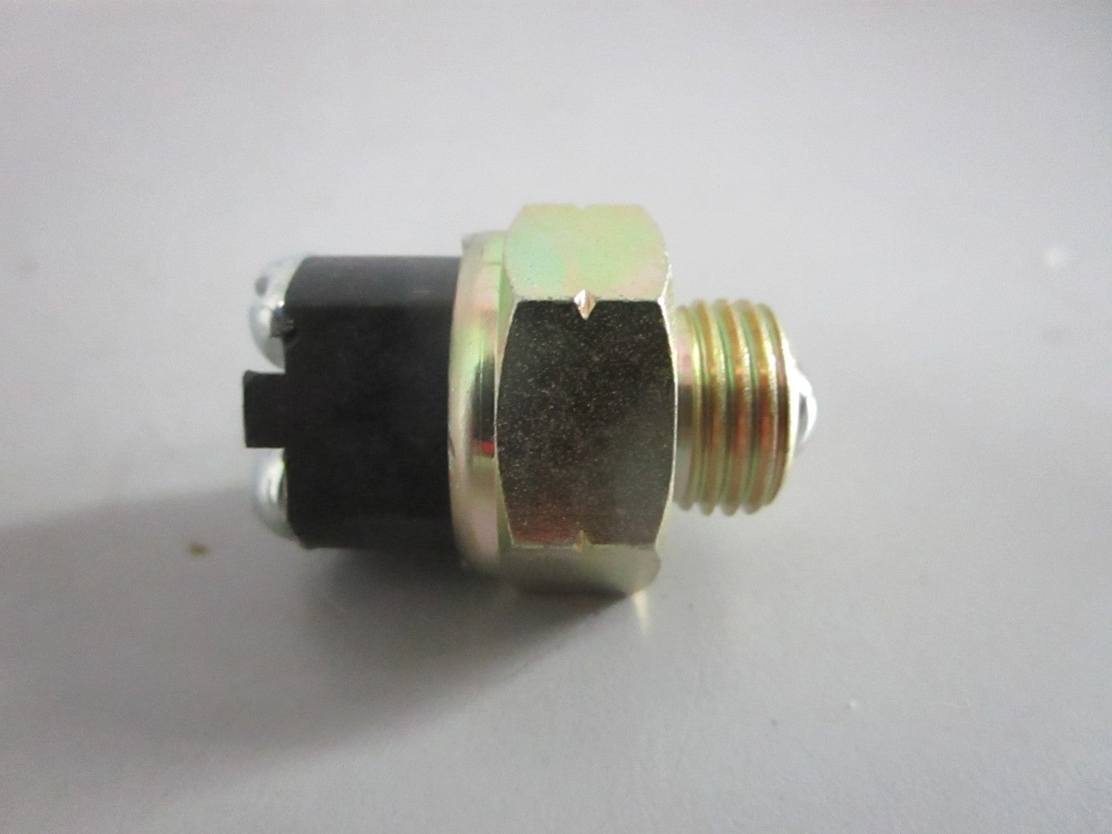 NEW OEM 303282 Exmark Neutral Start Switch 0820