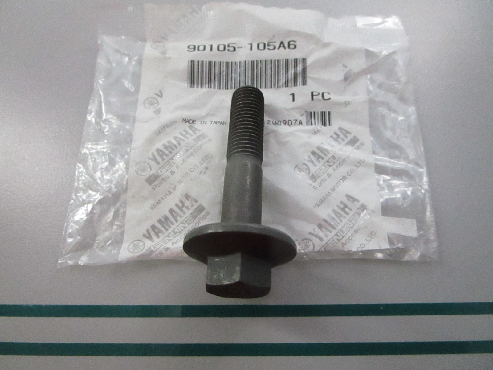 NEW OEM 90105-105A6-00 Yamaha Bolt 0810