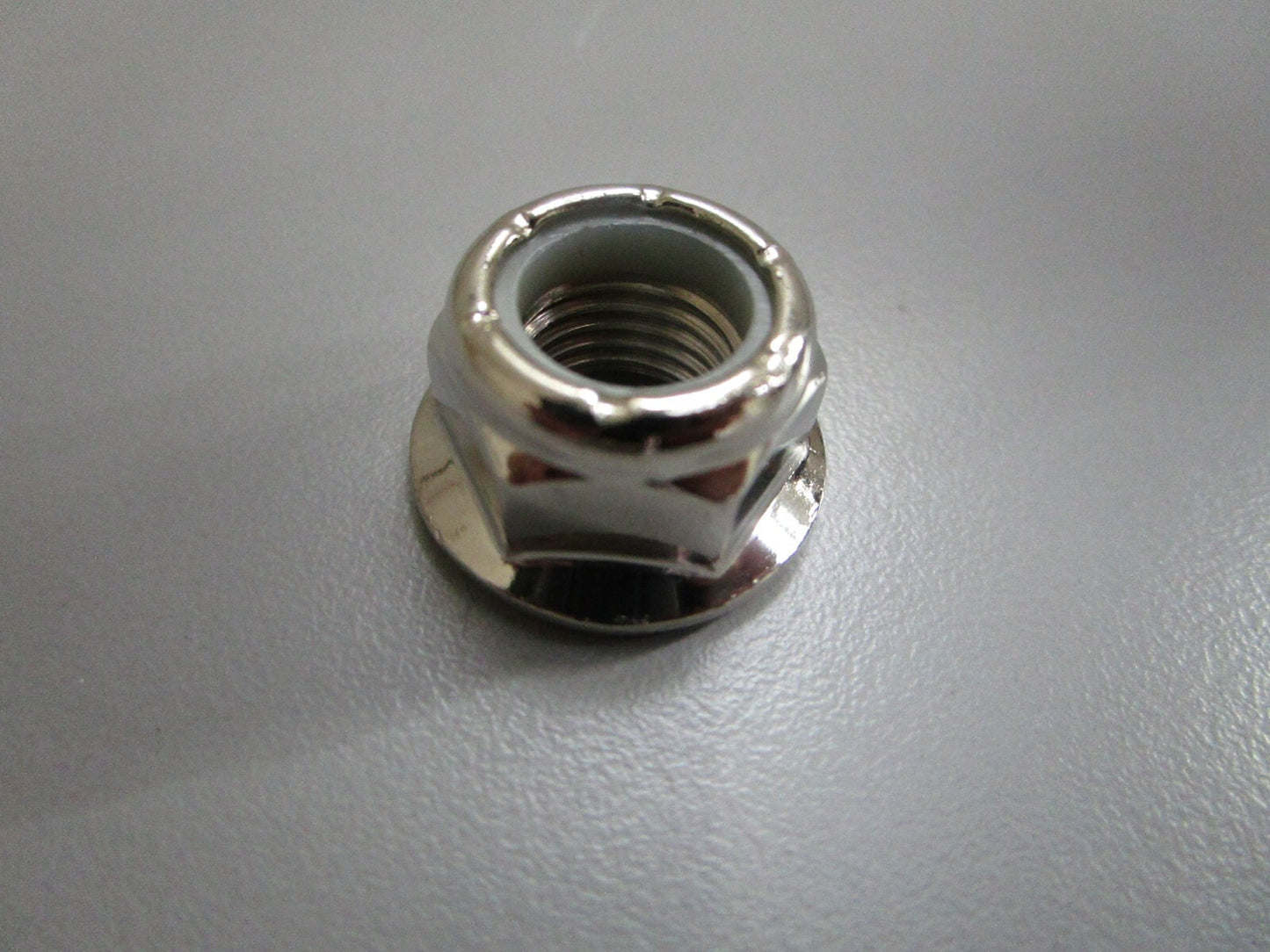 *NEW OEM* 0810 Mercury Quicksilver Nut 11-859135