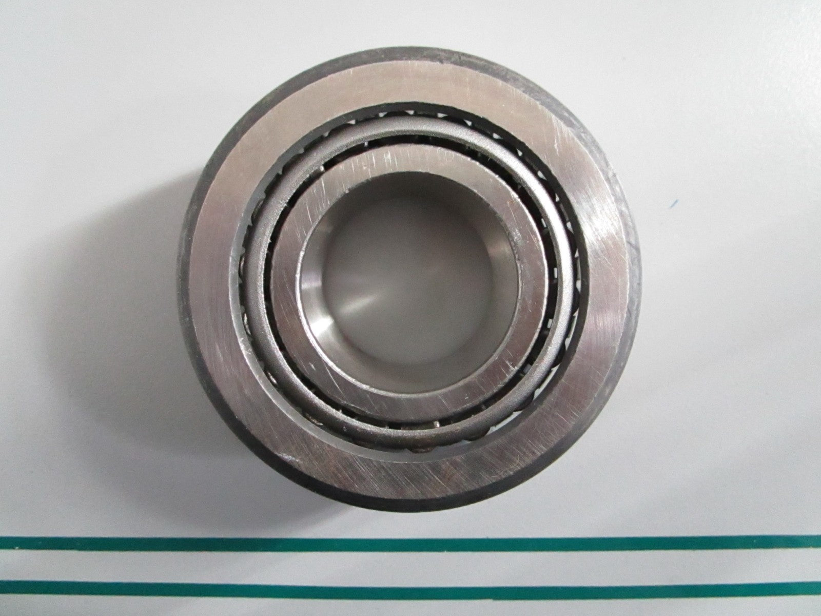 NEW OEM 379585 0379585 OMC Johnson Evinrude Tapered Bearing 0820
