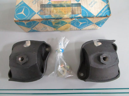 NEW OEM A1082200017 Mercedes-Benz Mount Kit 0820