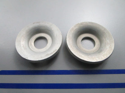 NEW OEM (LOT OF 2) 307561 337017 OMC Johnson Evinrude Swivel Plate 0810