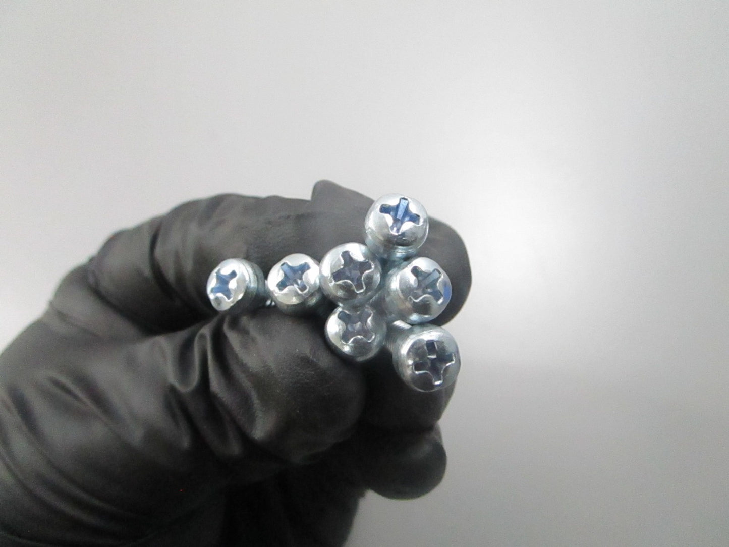 *NEW* (LOT OF 7) 0810 Harley Screw 2653
