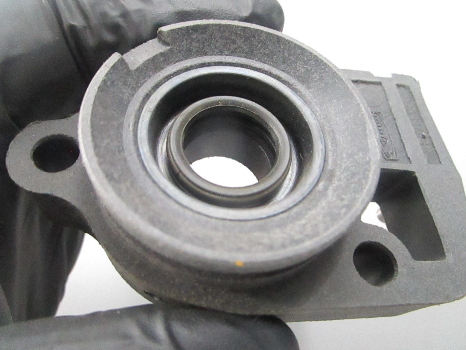 *NEW OEM* 0810 Mercury Quicksilver Water Pump Base 46-77515