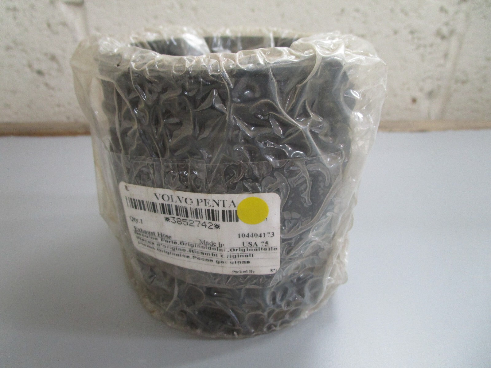 *NEW OEM* 0810 Volvo Penta Exhaust Hose 3852742