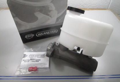 NEW Carquest Wearever MCA630035 New Master Brake Cylinder 0720
