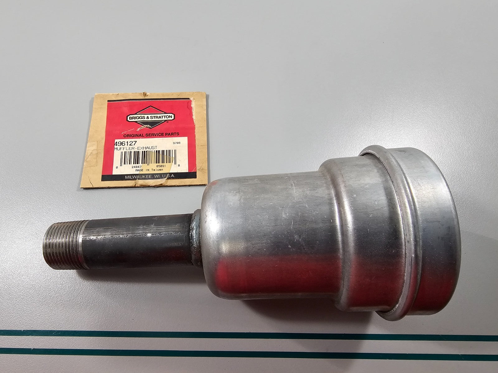 NEW OEM 496127 Briggs & Stratton Exhaust Muffler 0810
